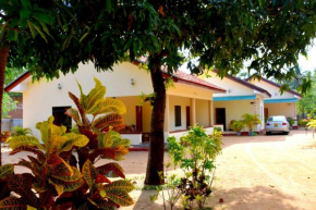 Yaswi Guest House